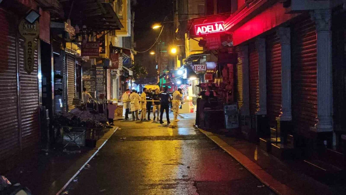 Fatih'te esnaf kavgası kanlı bitti: 1 ölü, 1 yaralı