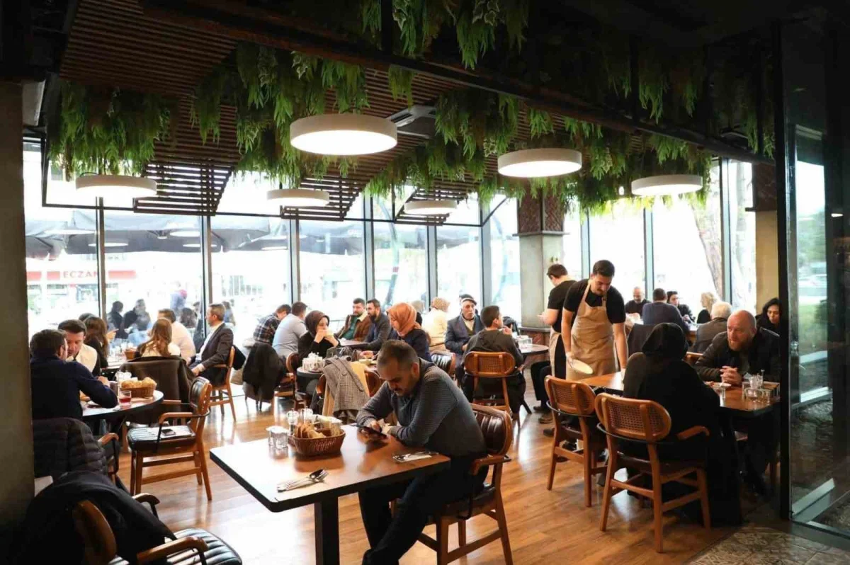 Gastro İnegöl'de ayrıntılı menü uygulaması başladı