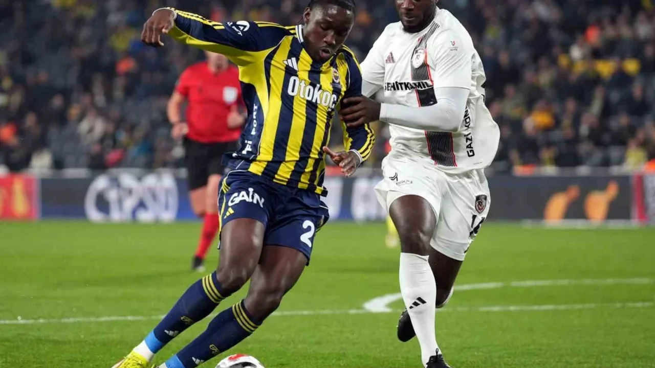 Fenerbahçe'de Sidiki Cherif, Coventry City'ye transfer oldu