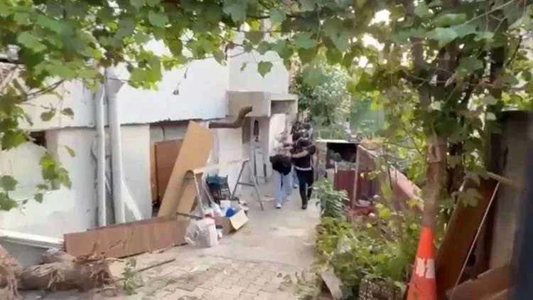 Zeytinburnu'ndaki restorana silahlı saldırıda 2 tutuklama