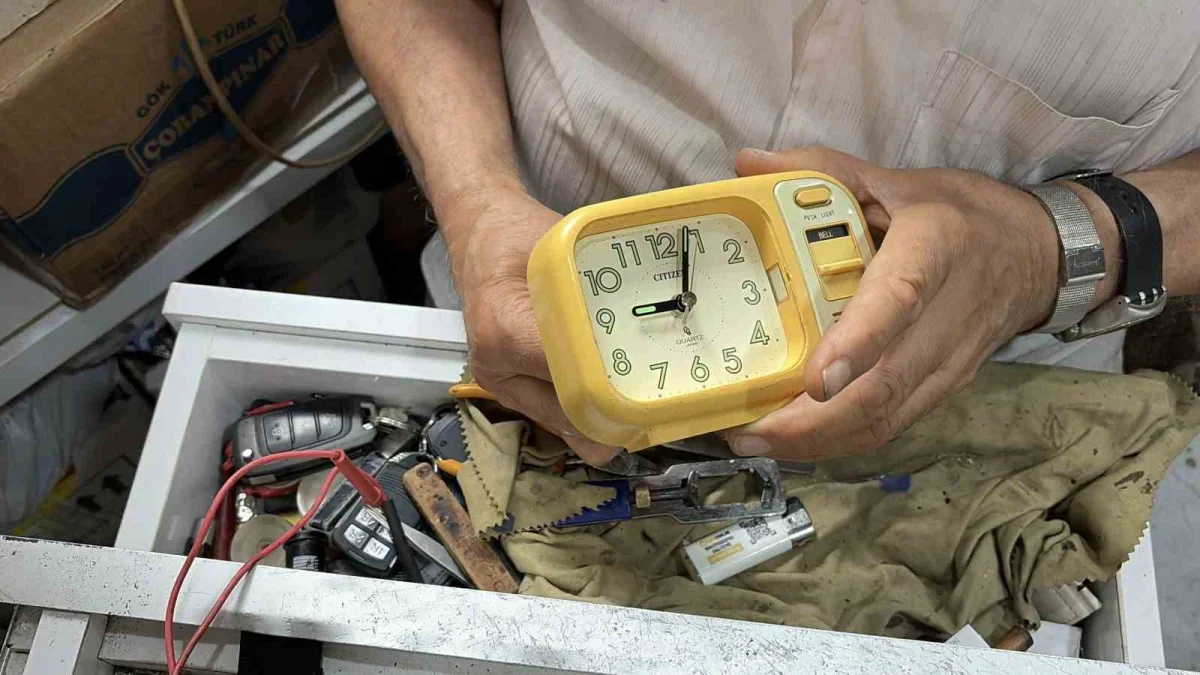 Kırklareli'nde saat ustası Mehmet Emin 68 yıldır mesleğinde