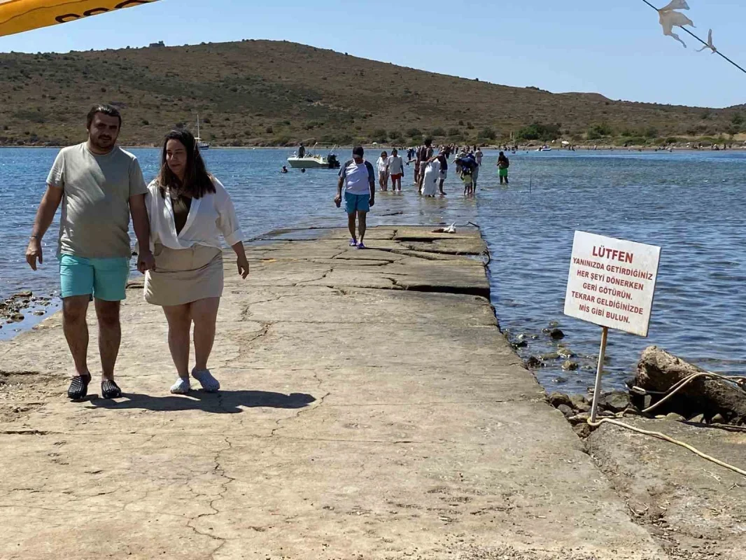 Ayvalık Yalancı Boğaz'da can güvenliği alarm veriyor