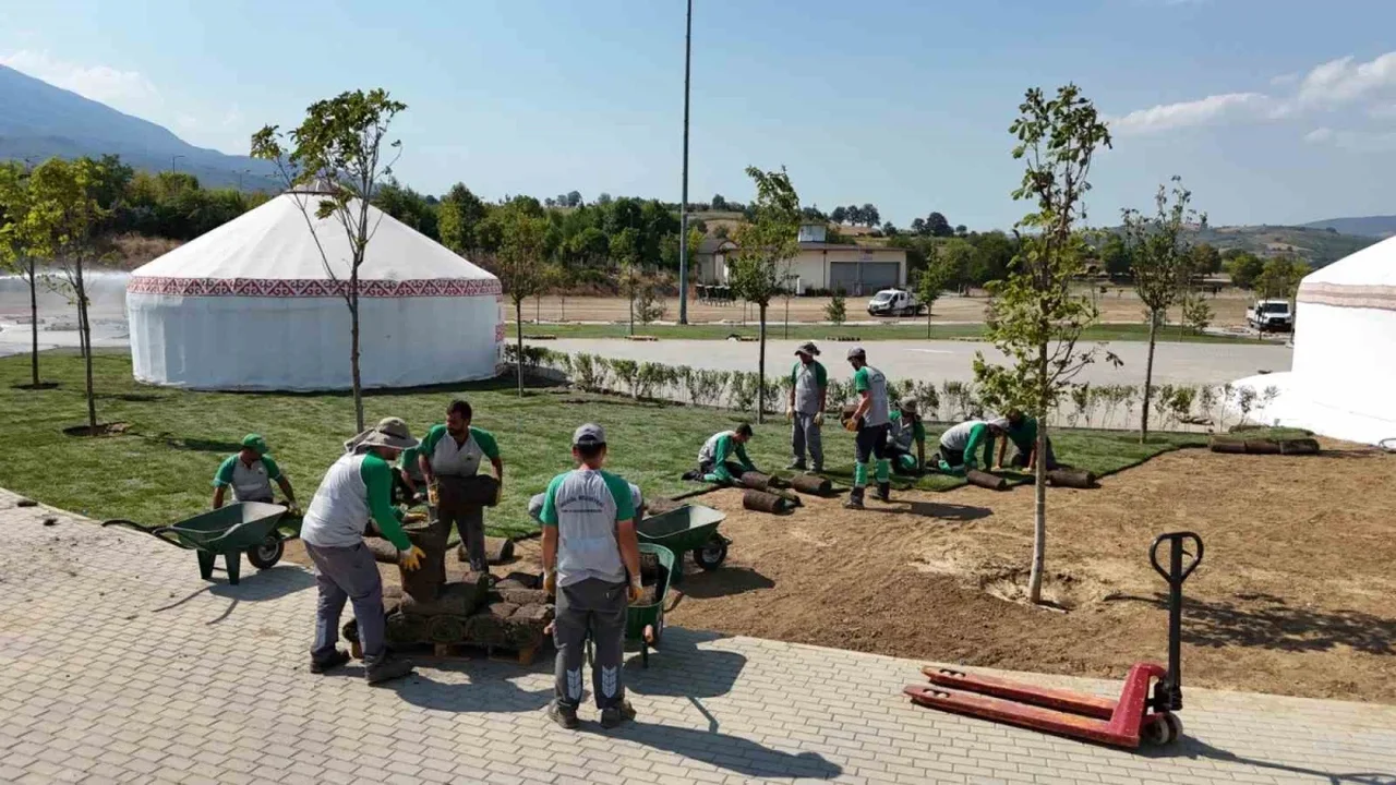 İnegöl DOSTUM kamp alanında çalışmalar hız kesmeden sürüyor