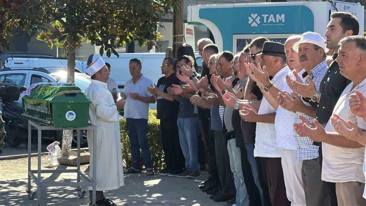Üvey oğlu tarafından öldürülen Aziz Dönmez toprağa verildi