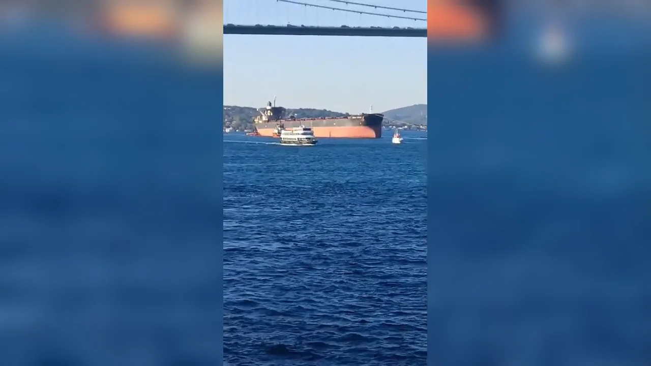 İHA saldırısına uğrayan Great Ocean gemisi İstanbul Boğazı'ndan geçti