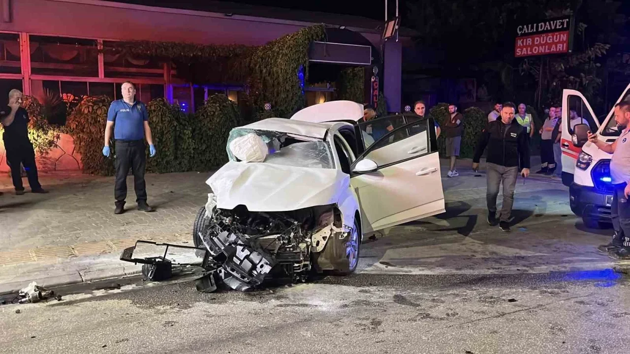 Bursa Nilüfer'de otomobil ile jip çarpıştı: 2 ölü