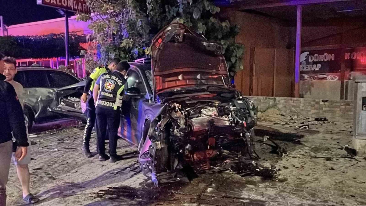 Bursa Nilüfer'de otomobil ile jip çarpıştı: 2 ölü