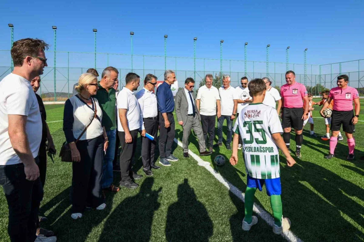 Osmangazi'de Feyyaz Alptuğ Memişoğulları anısına futbol turnuvası