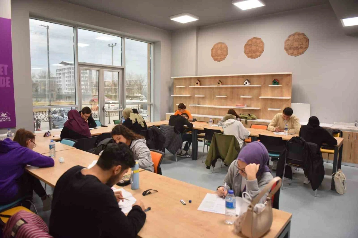 Yıldırım Belediyesi'nden KPSS adaylarına ücretsiz deneme sınavı