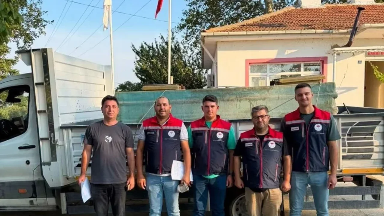 İpsala'da 2 milyon 324 bin 500 yavru sazan sulara bırakıldı