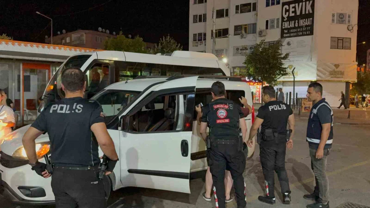 Bursa'da bin polisle Gemlik'te geniş kapsamlı huzur uygulaması