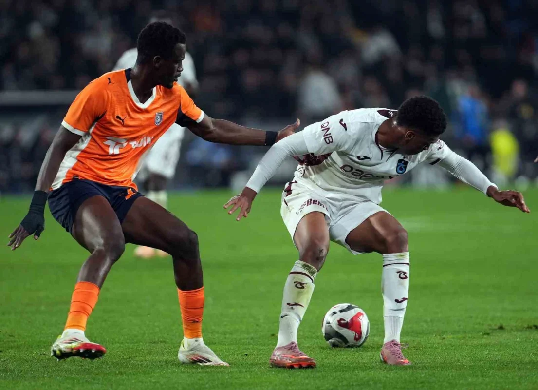 Başakşehir, Trabzonspor deplasmanında 25. randevuya çıkıyor