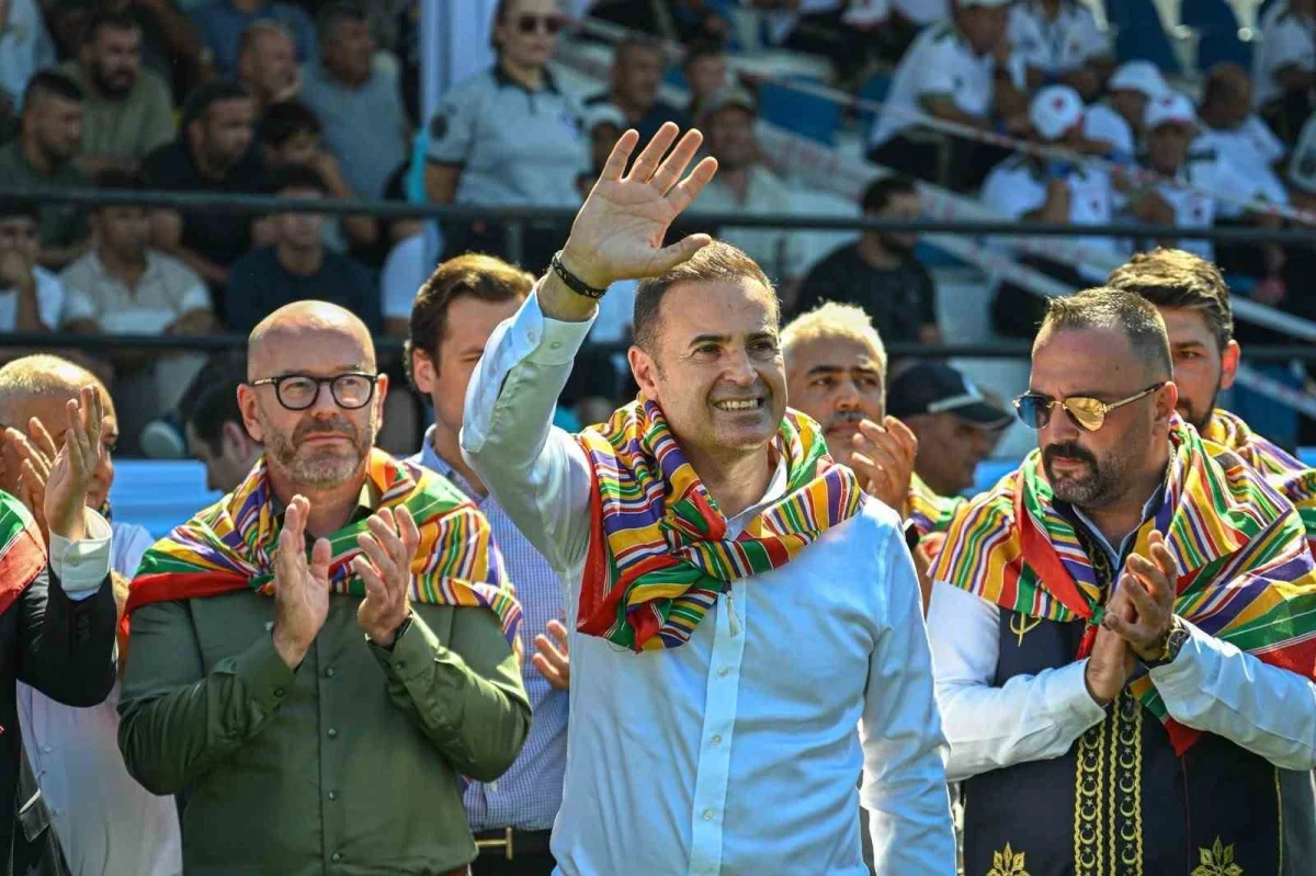 66. Kurtdereli Yağlı Güreşleri Balıkesir'de kortejle başladı