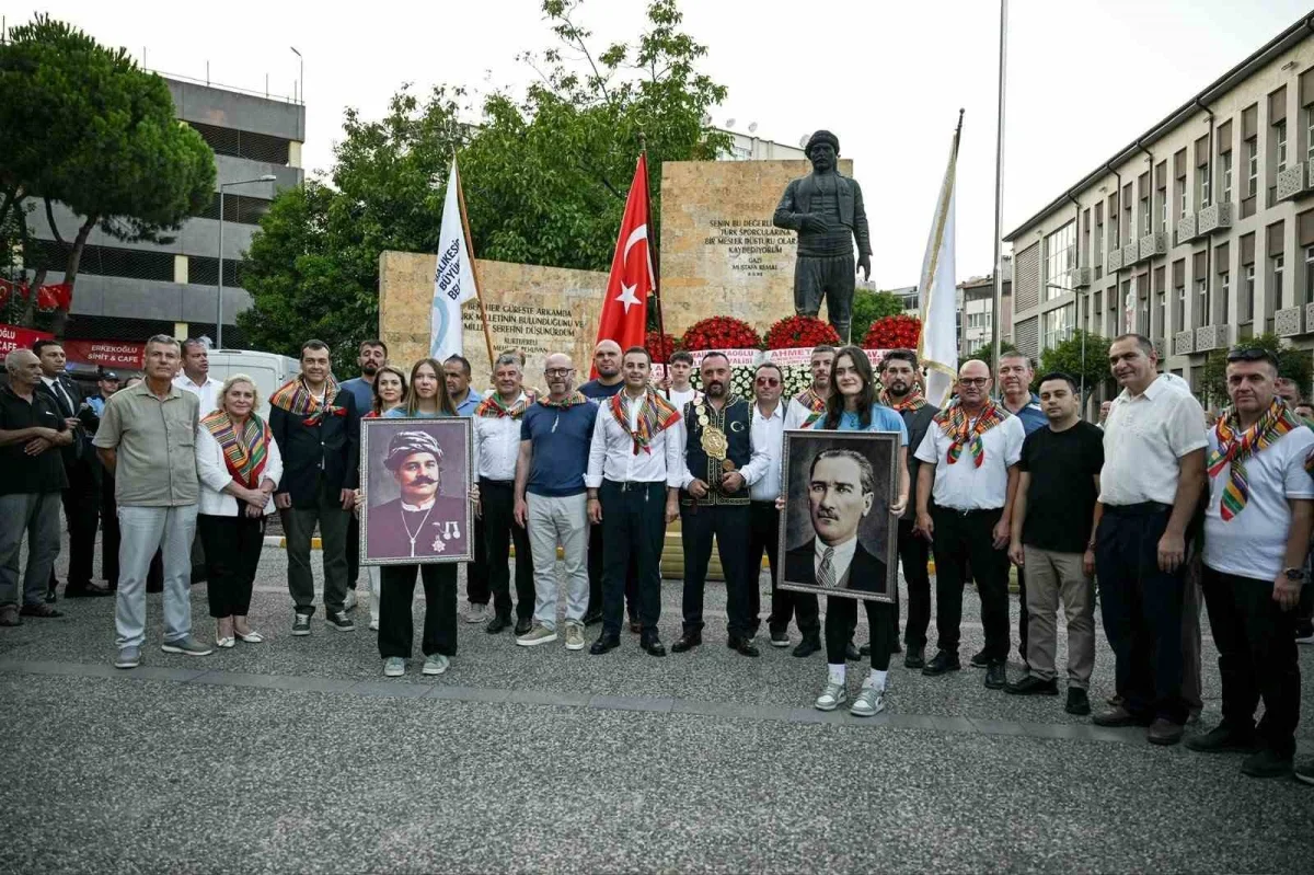 66. Kurtdereli Yağlı Güreşleri Balıkesir'de kortejle başladı