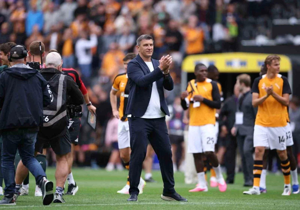 Hull City, Manchester United'ı 2-0 yenerek Premier Lig'e döndü