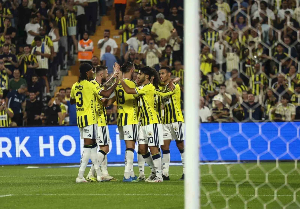 Fenerbahçe, Konyaspor'u 4-2 Yendi: Süper Lig'de 2. Hafta