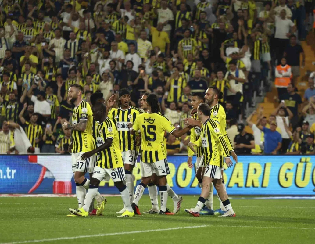 Fenerbahçe, Konyaspor'u 4-2 Yendi: Süper Lig'de 2. Hafta