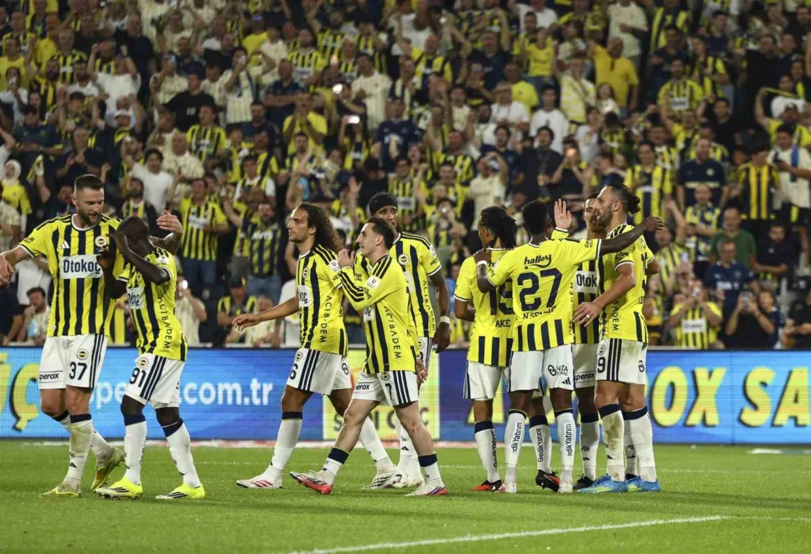 Fenerbahçe, Konyaspor'u 4-2 Yendi: Süper Lig'de 2. Hafta
