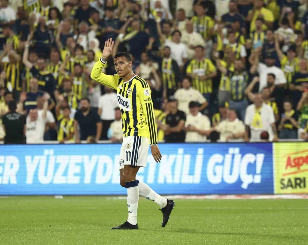 Fenerbahçe, Konyaspor'u 4-2 Yendi: Süper Lig'de 2. Hafta