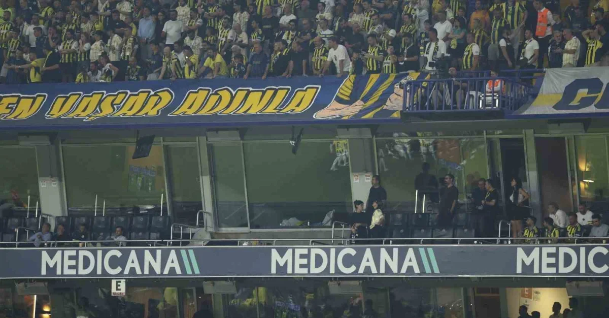 Fenerbahçe, Konyaspor'u 4-2 Yendi: Süper Lig'de 2. Hafta