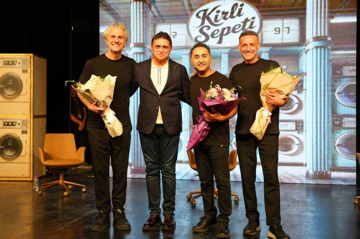 Aliağa Sanat Günleri'nde üçüncü hafta tiyatro ve konserle geçti