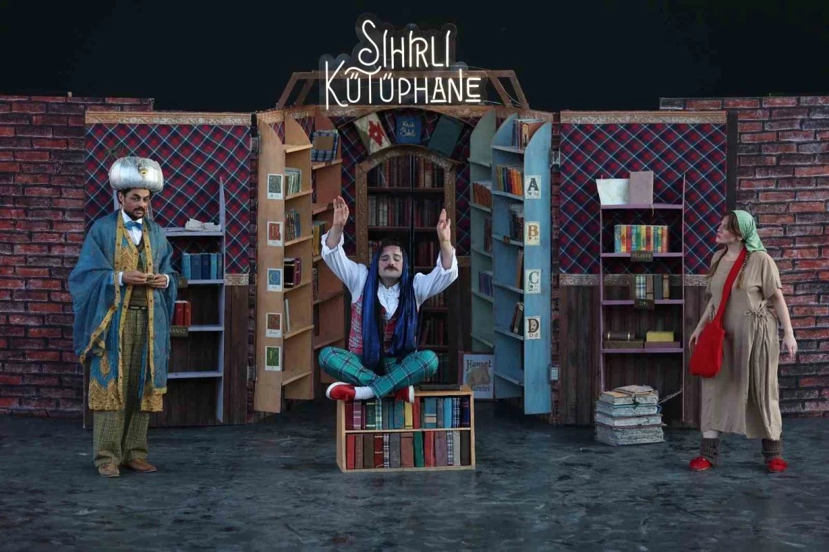 Aliağa Sanat Günleri'nde üçüncü hafta tiyatro ve konserle geçti