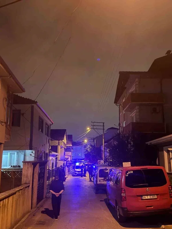 Adapazarı'nda boşanma aşamasındaki eşine silahlı saldırı