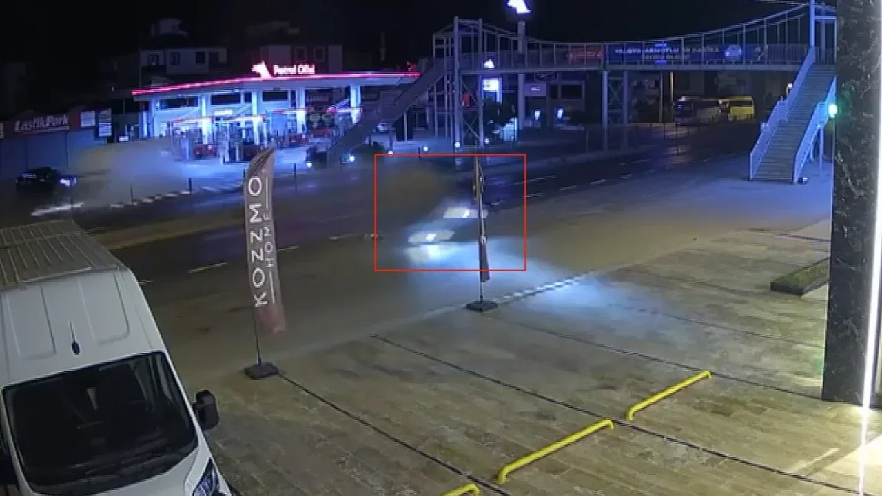 Yalova'da takla atan otomobilde sürücü yaralandı
