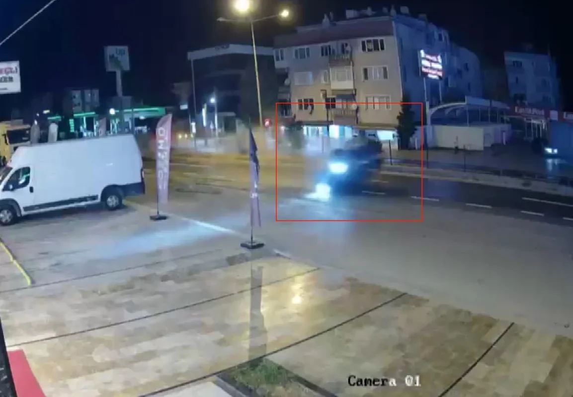 Yalova'da takla atan otomobilde sürücü yaralandı