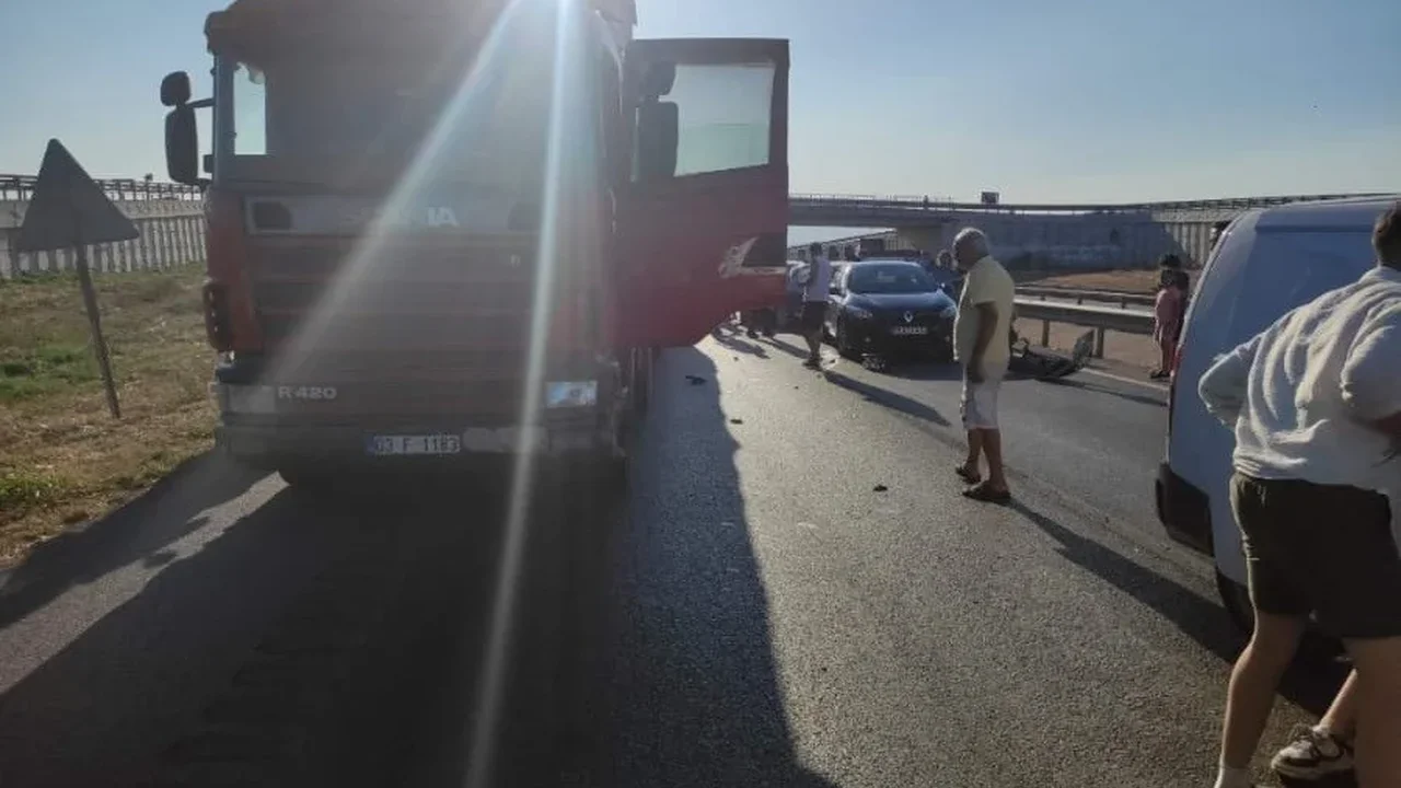 Bursa-Balıkesir yolunda 5 araçlı zincirleme kaza: 1 yaralı