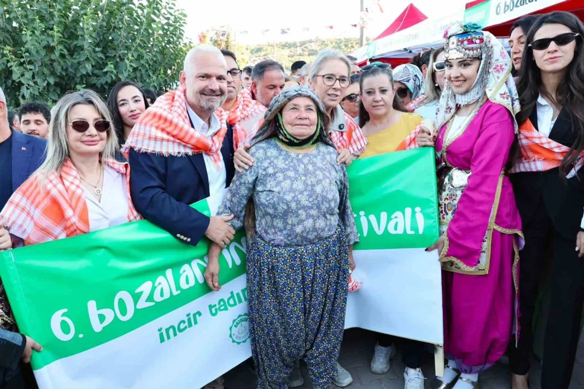 Bozalan İncir Festivali Menemen'de renkli görüntüler sundu
