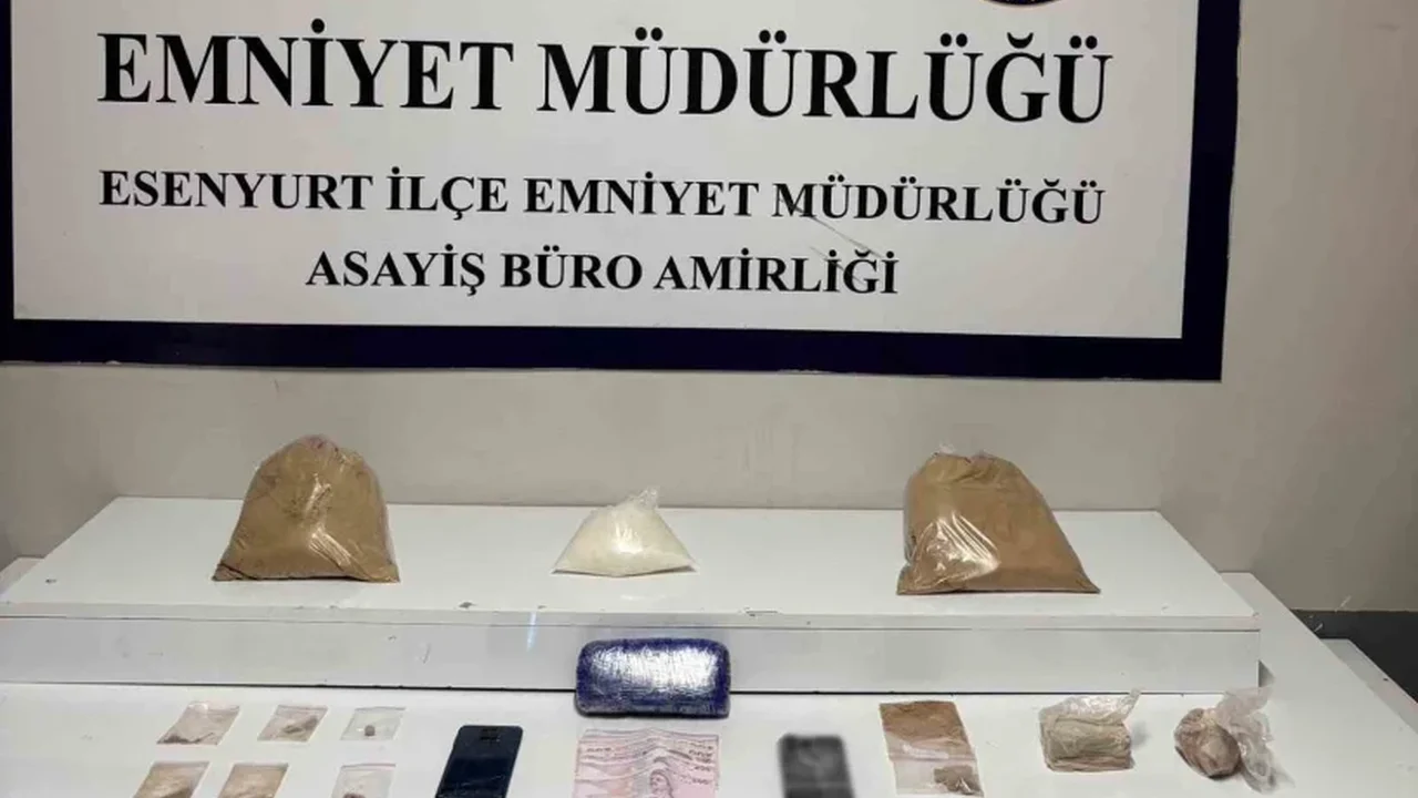 Esenyurt'ta 7,5 kilo uyuşturucu ele geçirildi, 2 gözaltı
