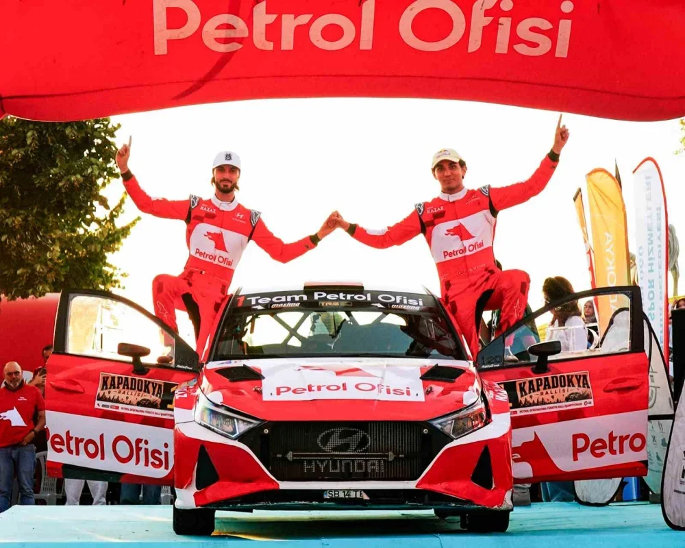 Kerem Kazaz Kapadokya Rallisi'ni ikinci kez zirvede bitirdi