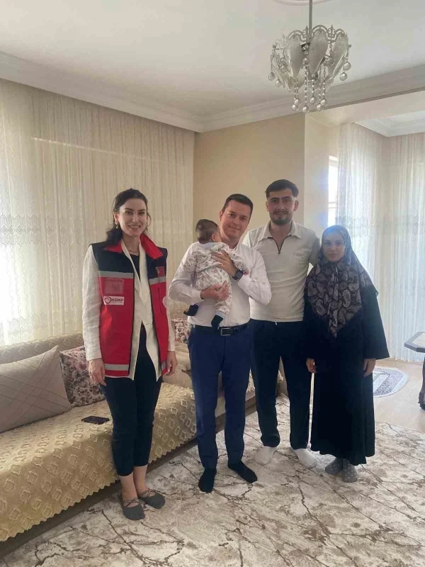 Aile ve Gençlik Fonu ile Çerkezköy'de genç çift ziyaret edildi