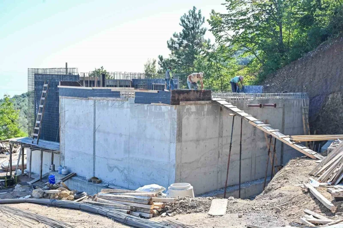Bursa Büyükşehir'den İznik ve Orhangazi'ye yeni su deposu