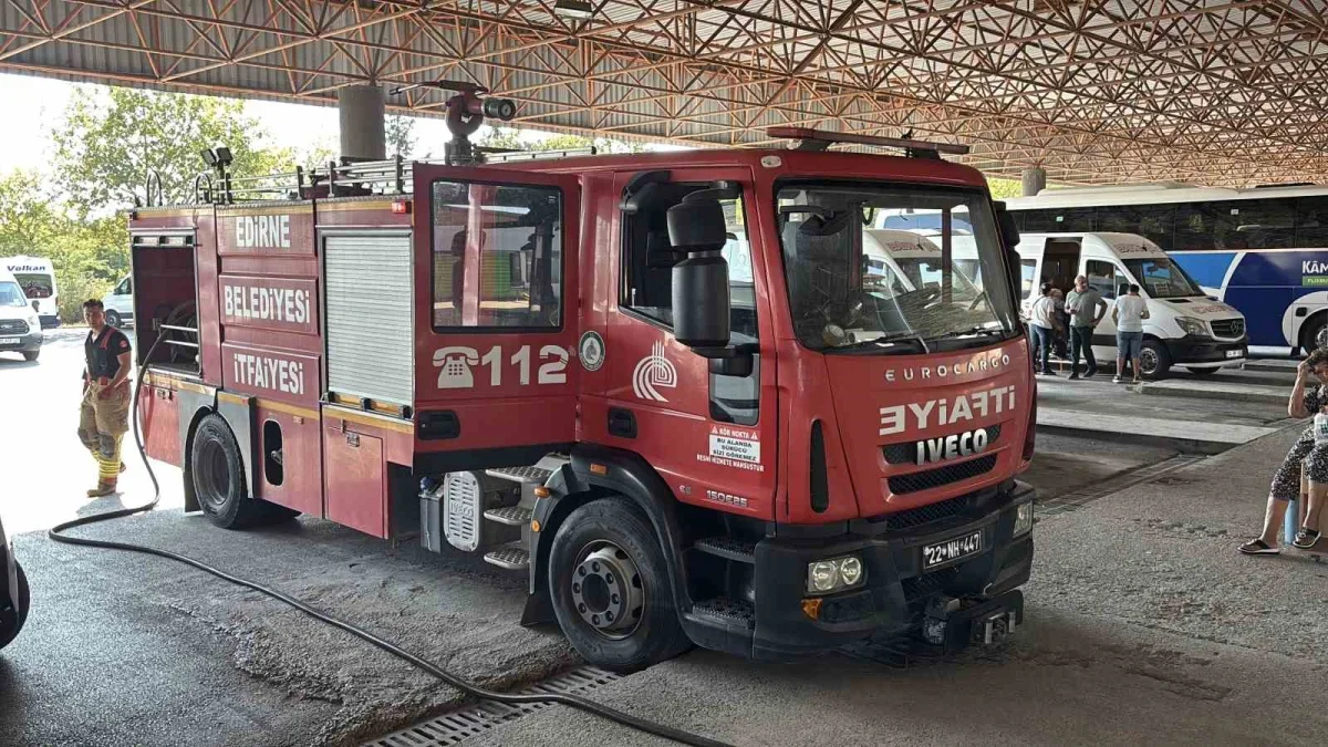 Edirne Otogarı'nda tinerli boya yangını: 2 işçi yaralandı