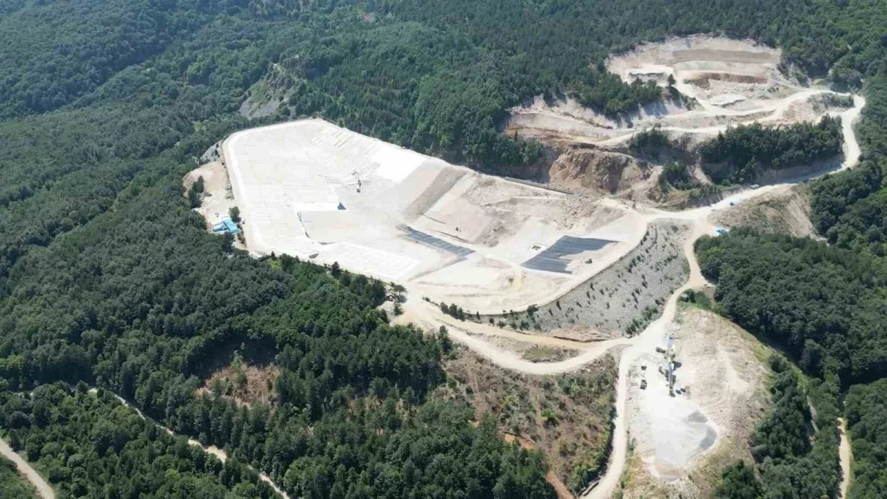 Kestel'de 4 bin 200 dekar araziyi sulayacak gölette sona yaklaşıldı