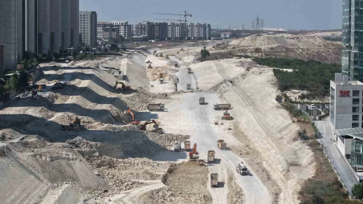 Nakkaş-Başakşehir Otoyolu'nda çalışmalar hızlandı