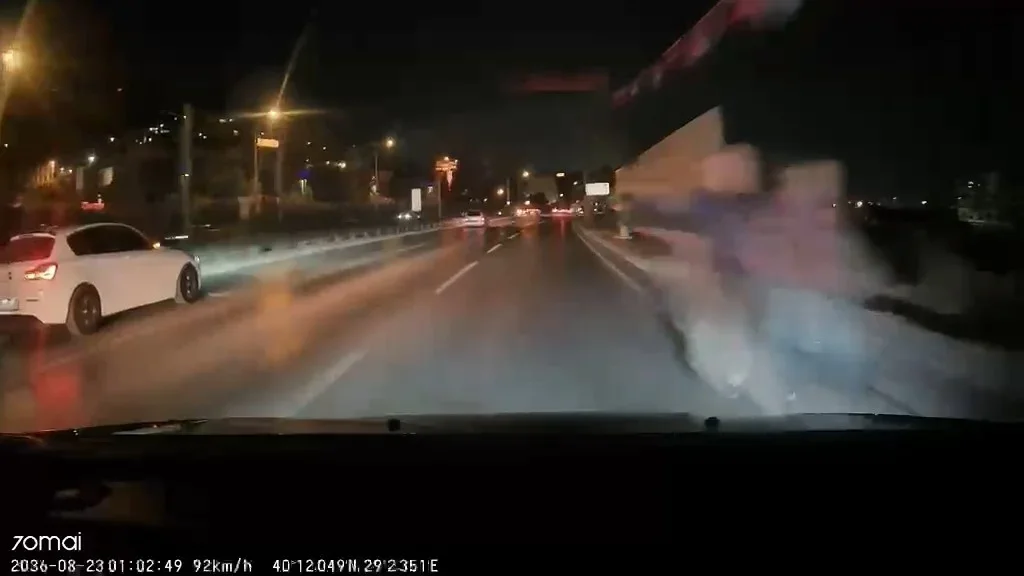 Bursa'da yayaya çarpan sürücü, kaçan şahsı aradı