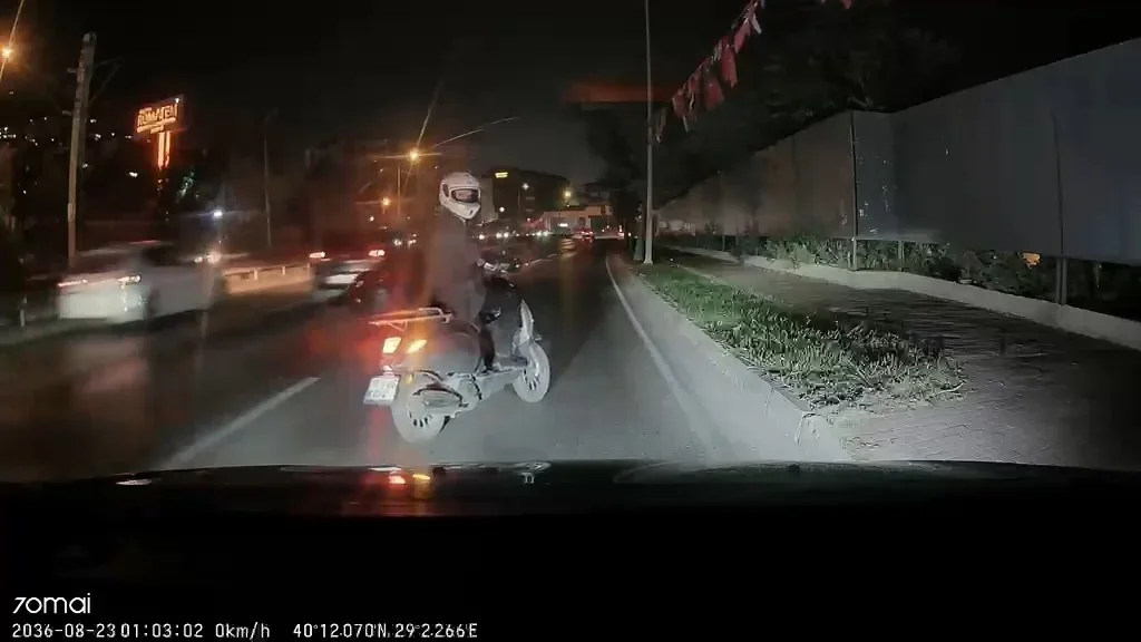 Bursa'da yayaya çarpan sürücü, kaçan şahsı aradı
