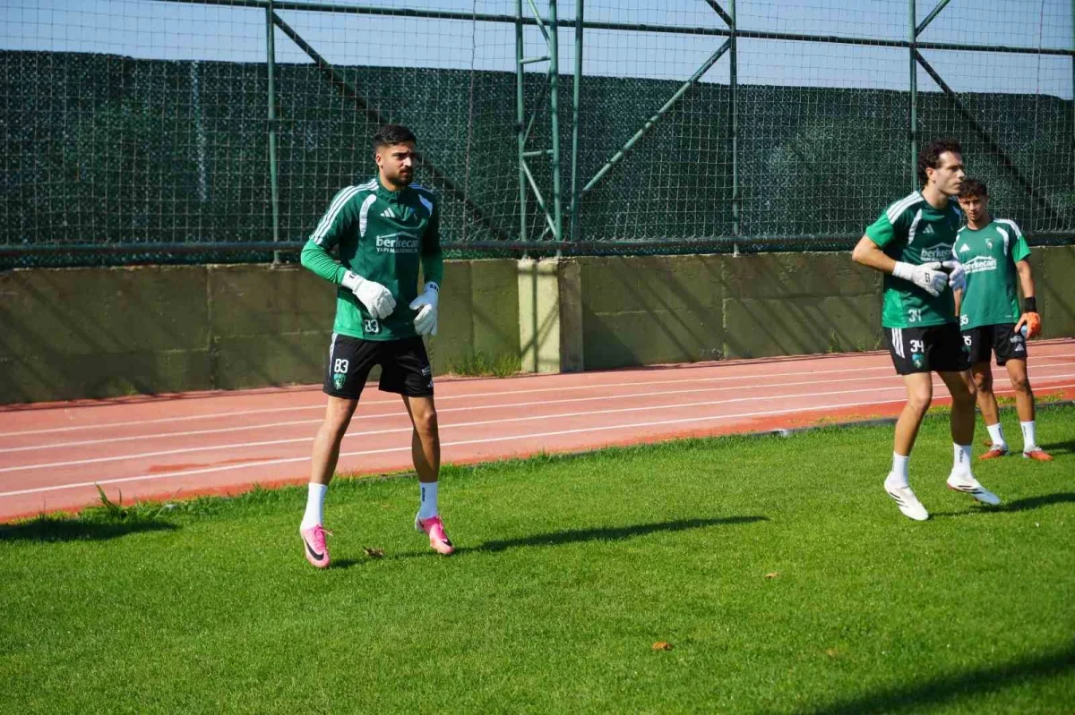 Kocaelispor, Konyaspor maçı hazırlıklarını Selçuk İnan ile sürdürdü