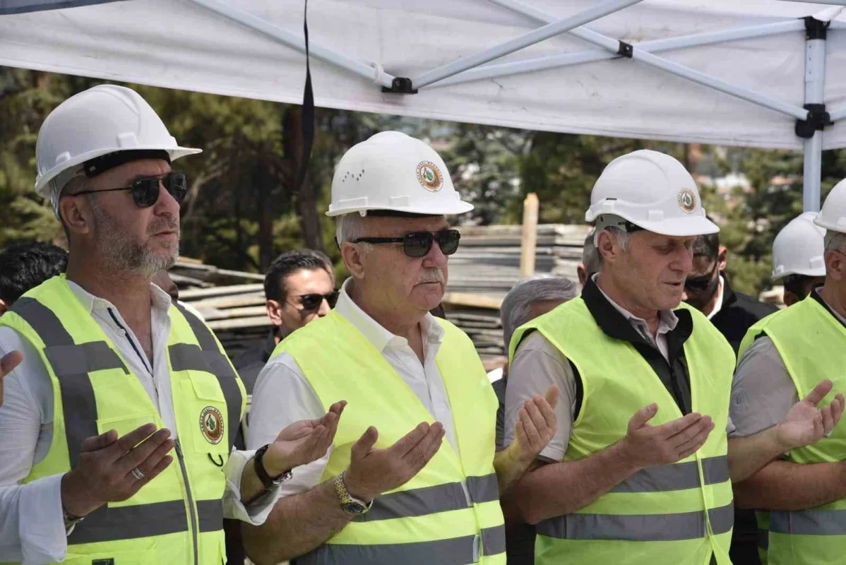 Dursunbey'e 174 milyon liralık yeni orman hizmet binası