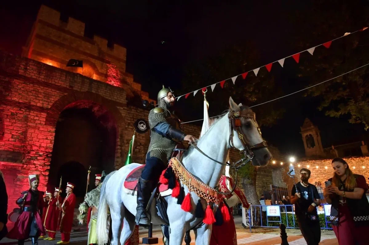 Fatih'te Bir Milletin Zafer Günleri etkinliğine yoğun ilgi