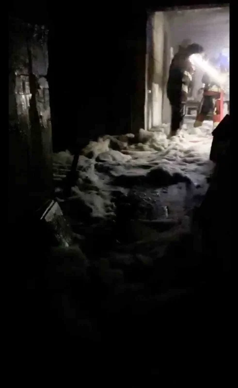 Ayvalık'ta aynı apartmanın bodrum katında iki kez yangın çıktı