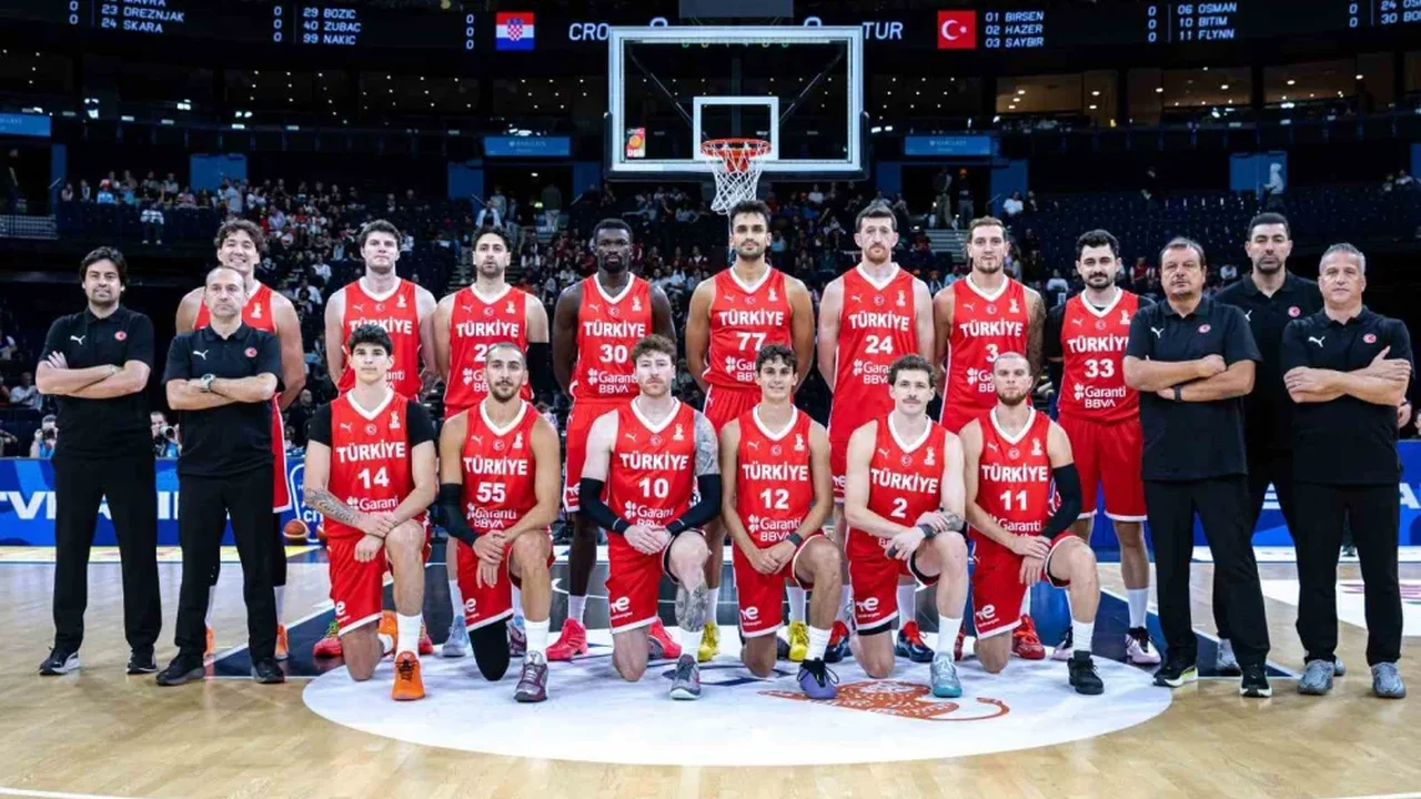 A Milli Erkek Basketbol Takımı Litvanya'yı İstanbul'da ağırlıyor