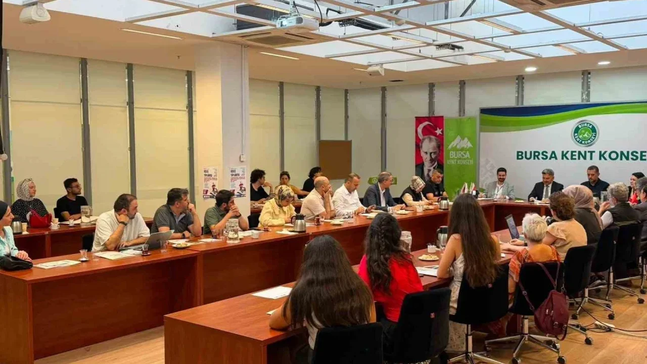 Bursa'da gençler afetlere karşı dayanıklılık için harekete geçti