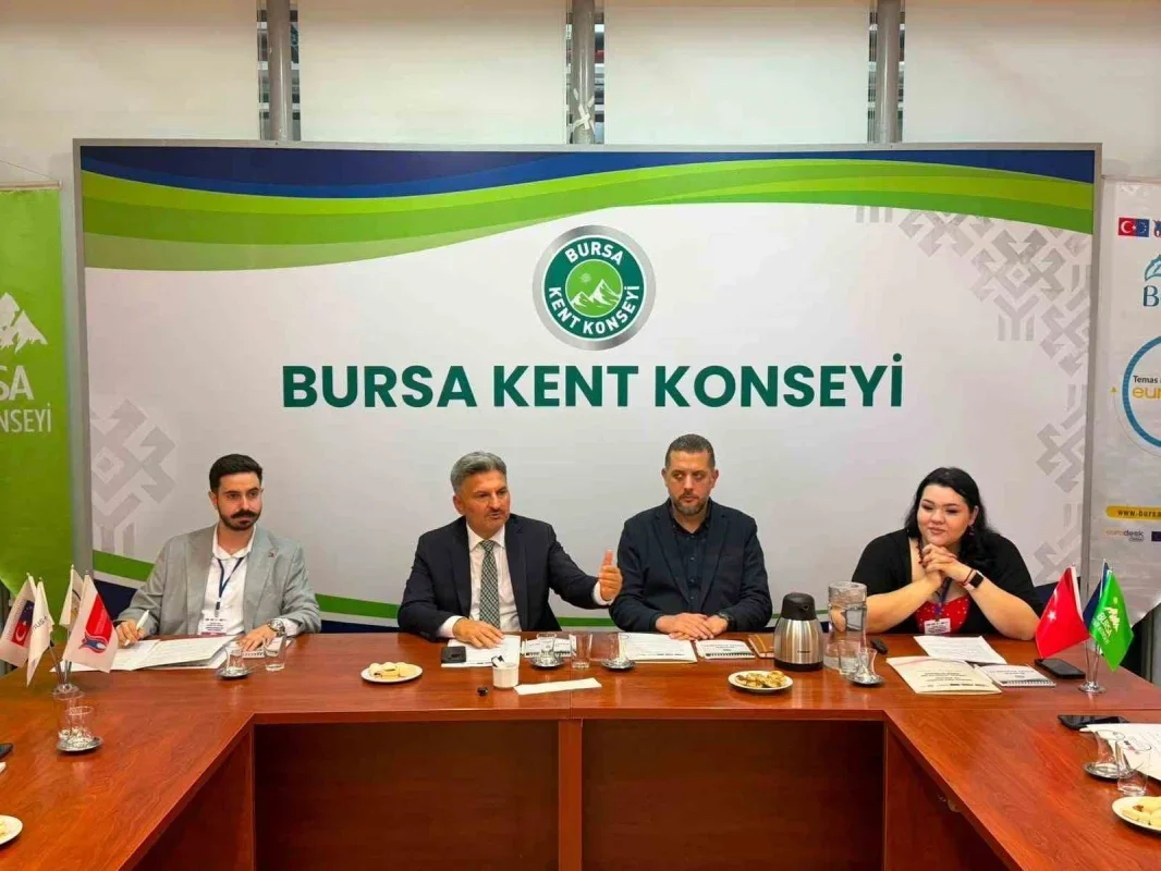 Bursa'da gençler afetlere karşı dayanıklılık için harekete geçti