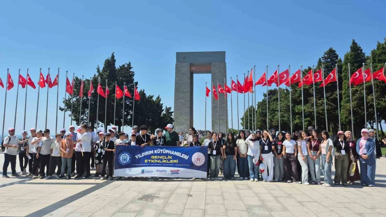 Yıldırım Belediyesi'nden 76 öğrenciye Çanakkale gezisi