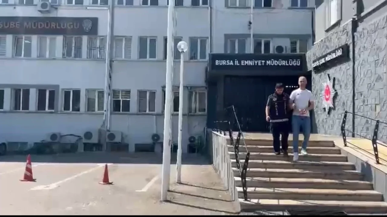 Bursa'da 20, 21 ve 25 yıl cezası olan 3 hükümlü yakalandı