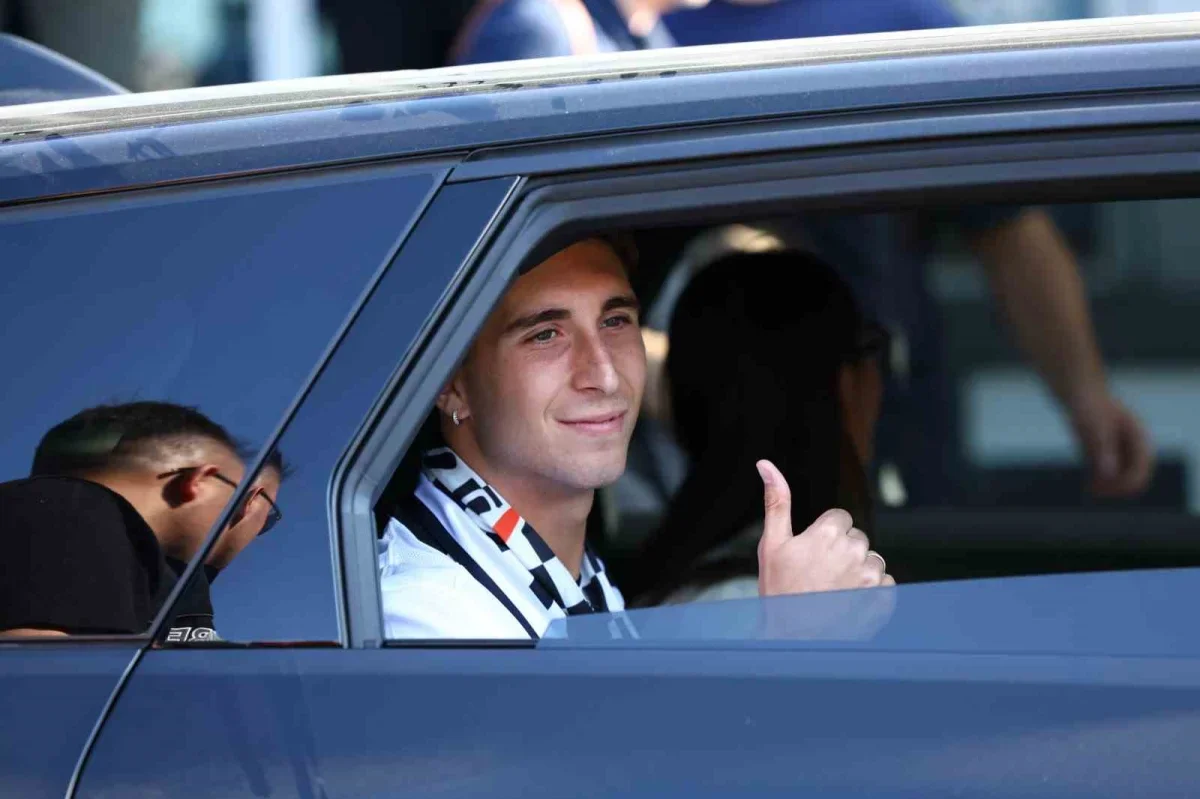 Beşiktaş'ın yeni transferi Fabio Miretti İstanbul'a geldi